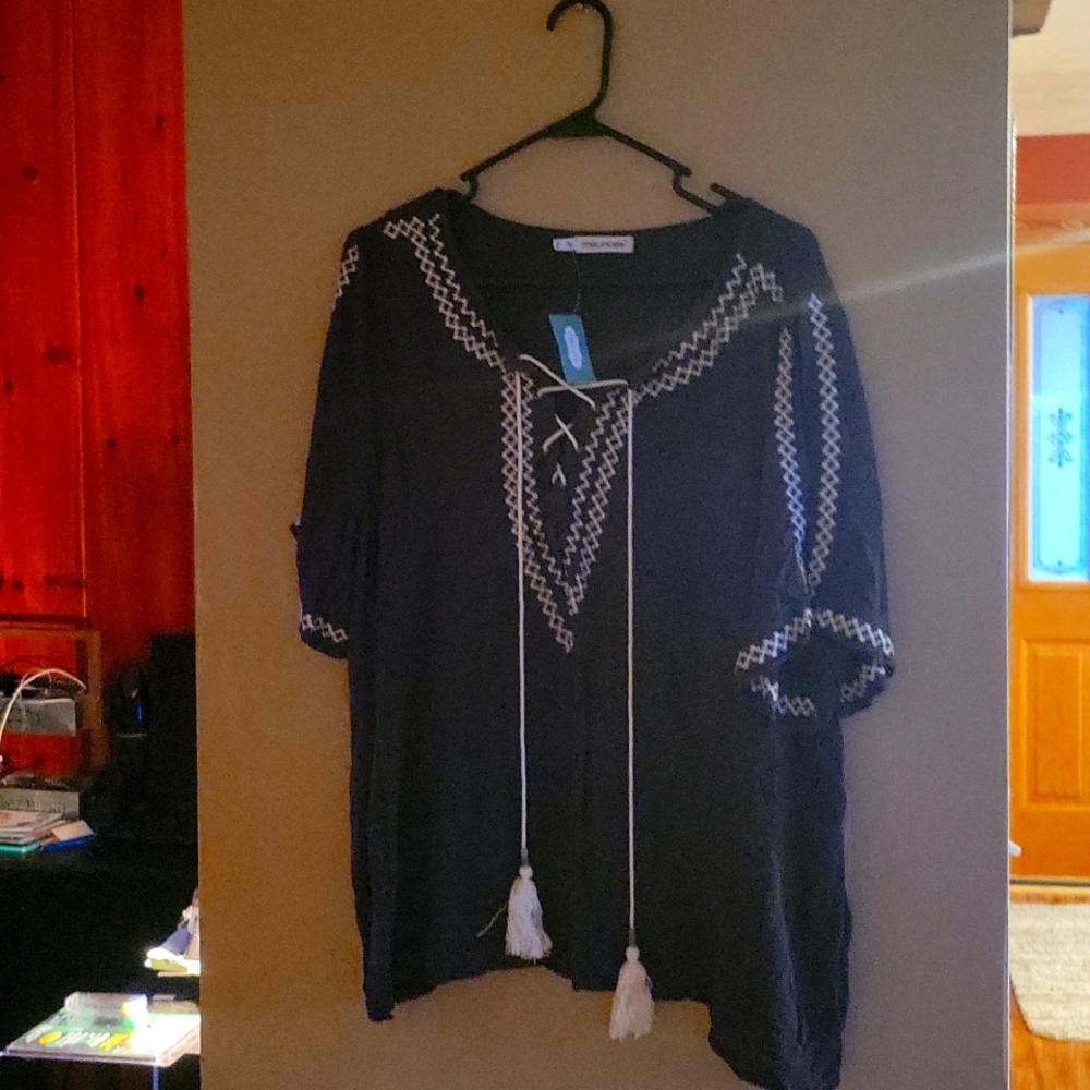 Nwt Ladies Top